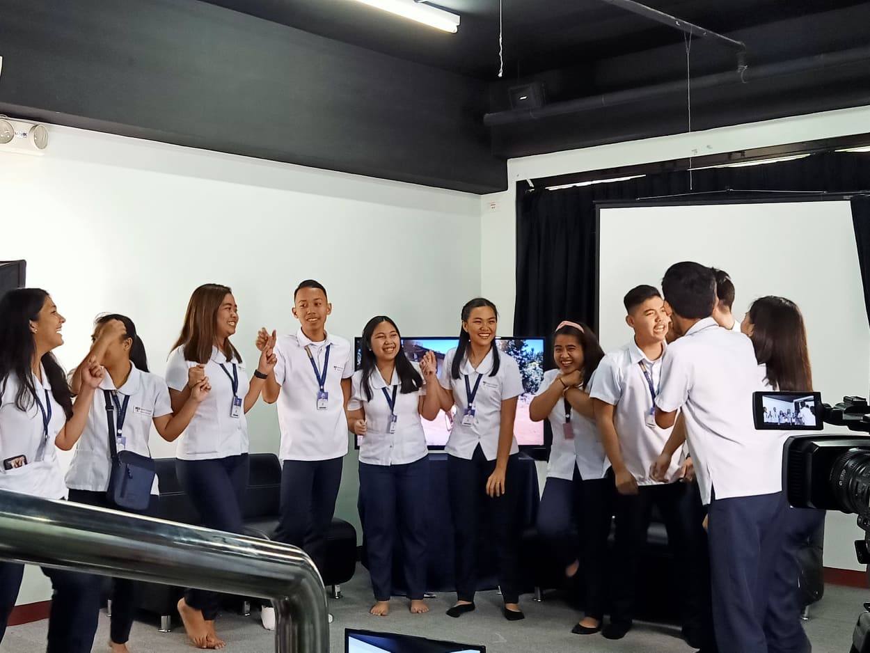 70313296_2453135374931824_1705159822476836864_n